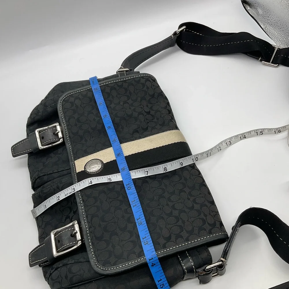 COACH SIGNATURE VOYAGER MESSENGER BAG - Picture 7 of 10